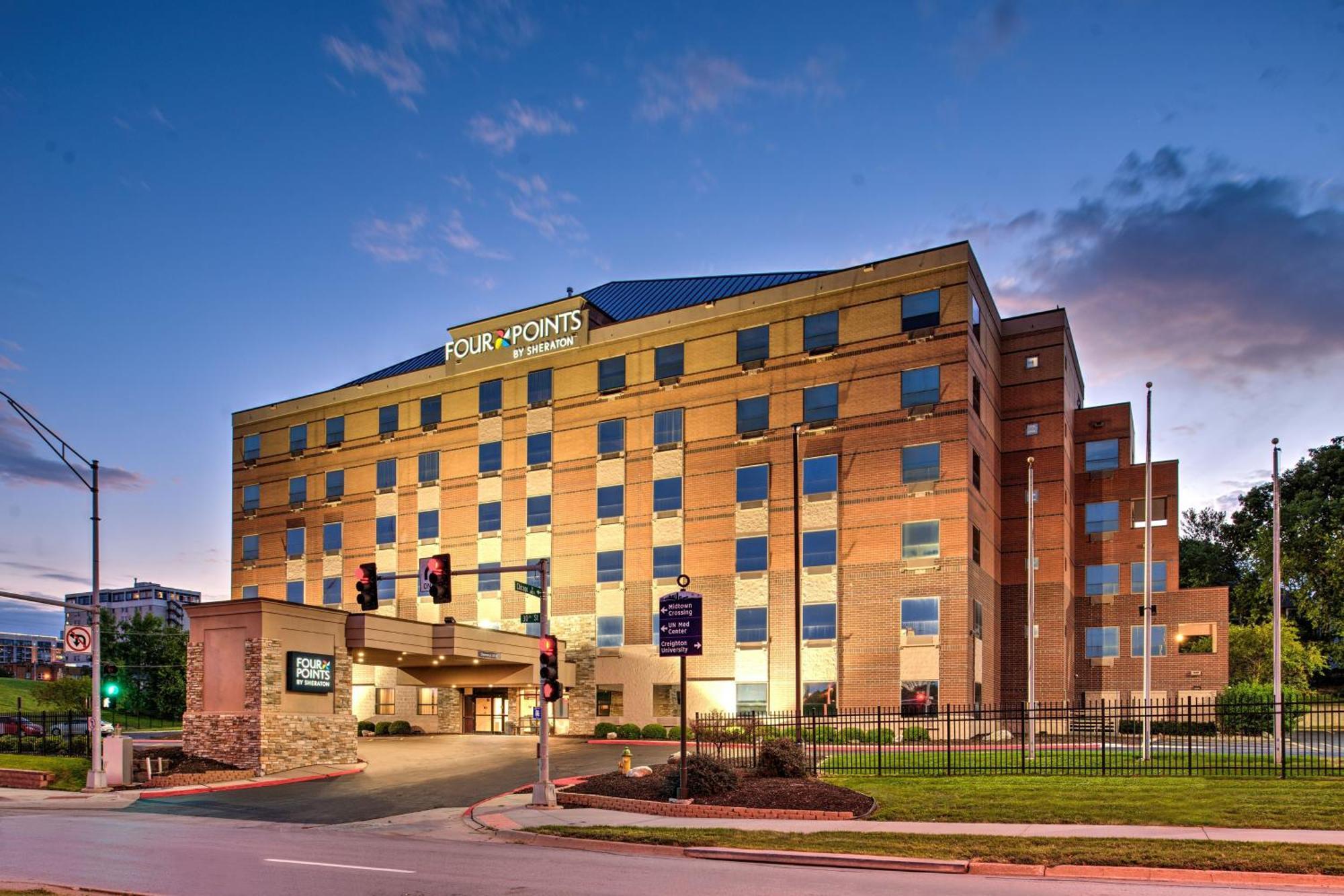 Four Points By Sheraton Midtown 3*