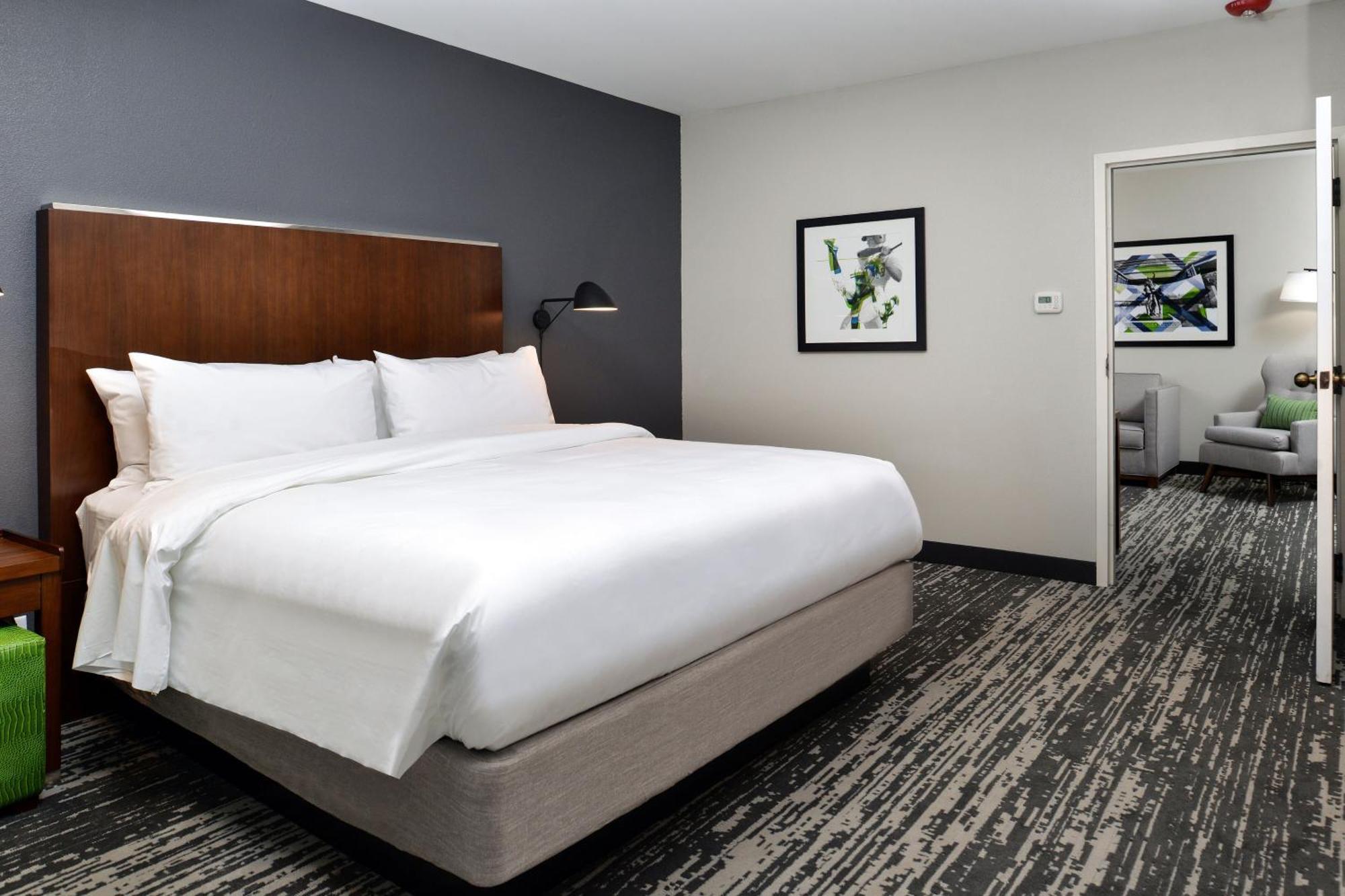 Four Points By Sheraton Midtown Omaha